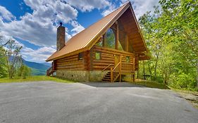 Gatlinburg Cabin With Hot Tub About 11 Miles To Downtown